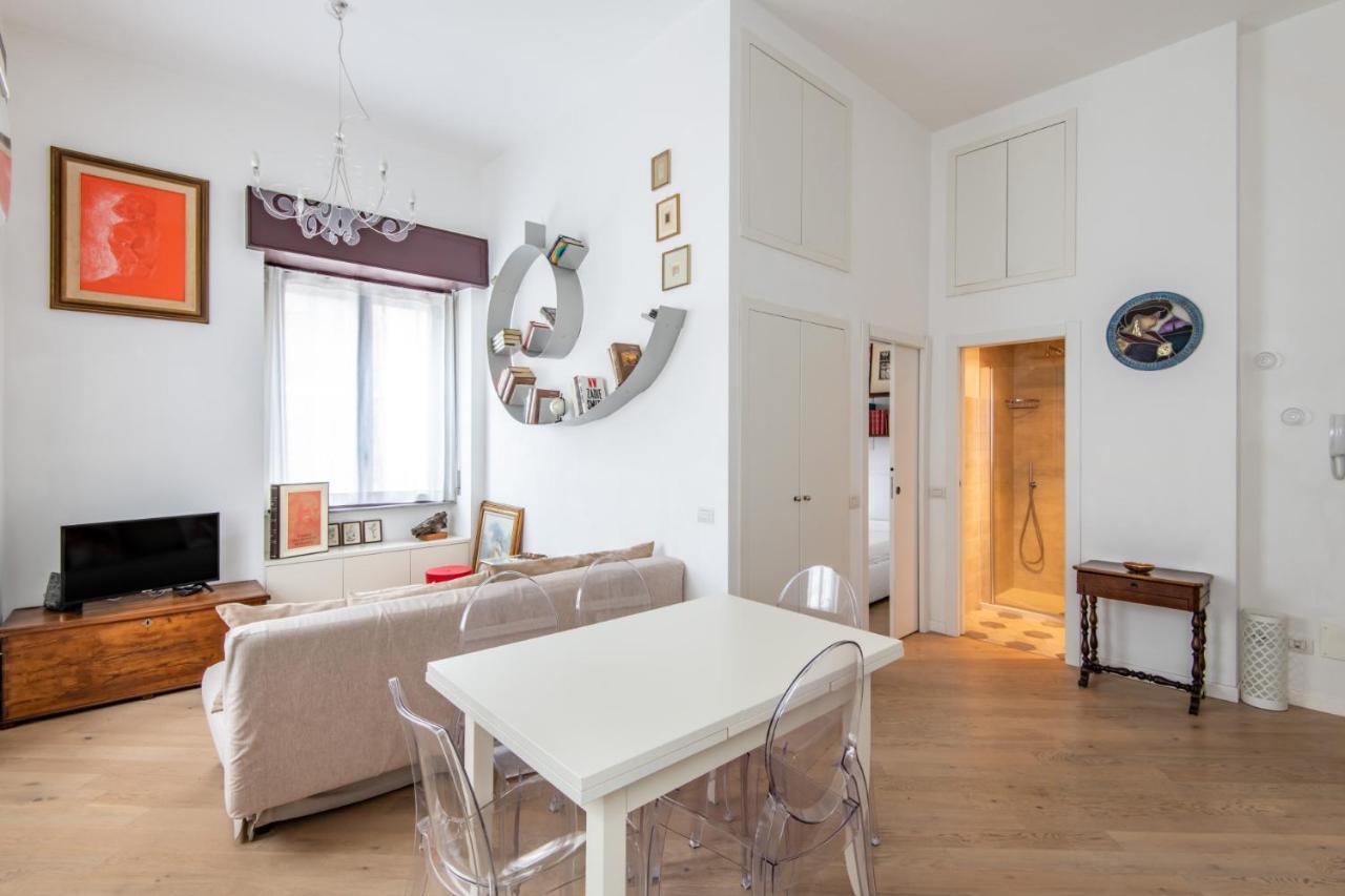 Easylife - Coccole E Comfort - Bilocale Caldo Ed Accogliente A Due Passi Dai Navigli E Metro Verde Milan Bagian luar foto
